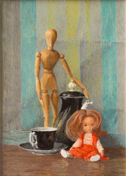 Manichino, bambolina, tazza nera